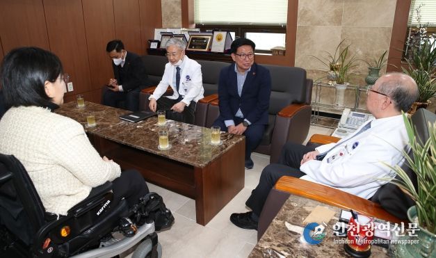 제주도의회 김경학 의장, 제주한라병원 방문해 의료진 격려