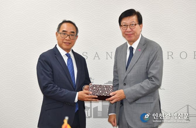 박형준 부산시장, 주한태국대사 접견