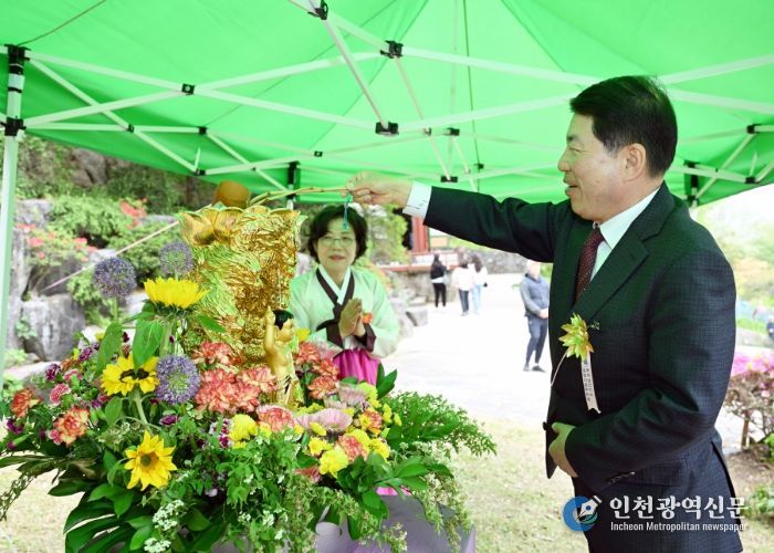 백경현 구리시장, 갈매동 보현사 봉축법요식 참석