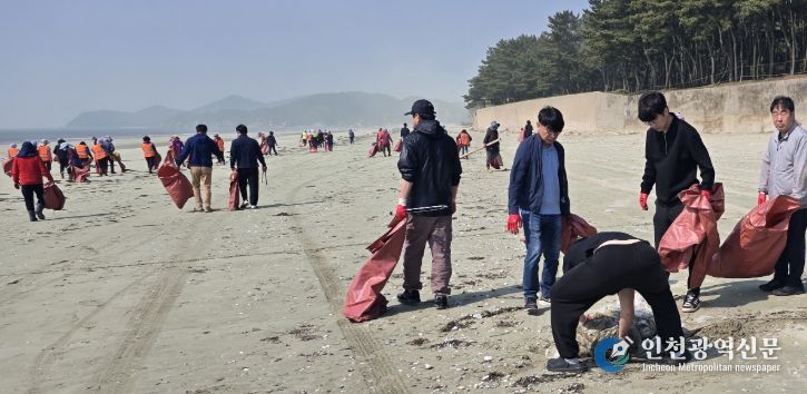 옹진군 백령면 “사곶해수욕장 환경정화 활동