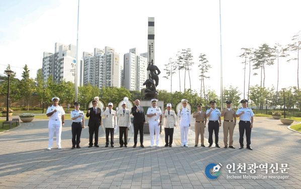 인천 서구, 콜롬비아 해군 사령관 맞아 참전 기념비 참배