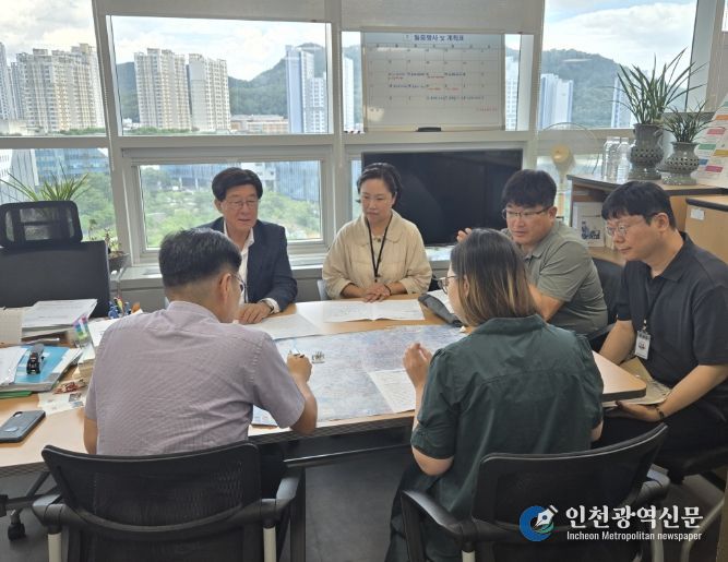 기재부 찾아 ‘군 숙원사업 도시철도 정관선 구축’ 의지 표명