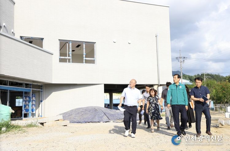 조길형 충주시장, 주요 현안시설 추진상황 현장 점검(ICT 혁신센터 점검)