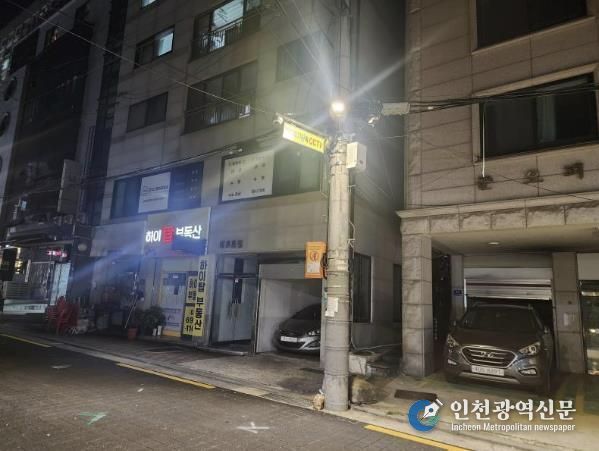 창1동 쌍리단길 일대에 설치된 스마트보안등