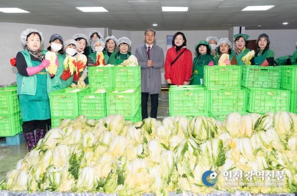 인천시의회 정해권 의장, ‘사랑의 김장나누기’ 행사 참석