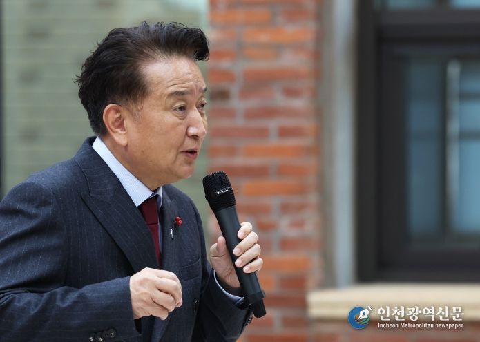 대회의실서 올해 마지막 직원조회