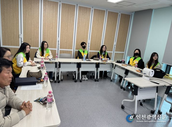 ‘영어 책 읽어주기 청소년 자원 봉사단’