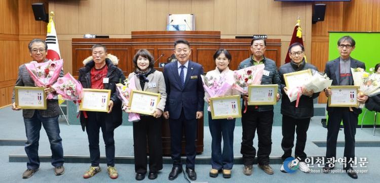 부안군의회, 연말 의정발전 유공자 표창 수여