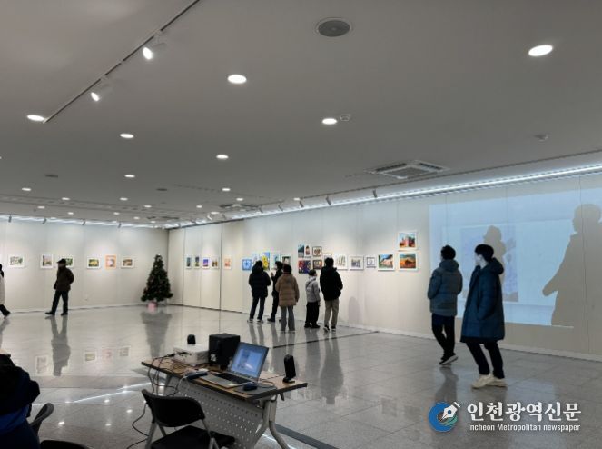 인천중구가족센터 결혼이민자 수채화 자조 모임 ‘바람의 화원’ 전시회