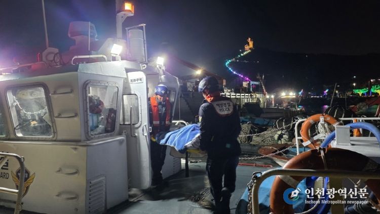 완도해경, 도서지역 응급환자 2명 신속 이송