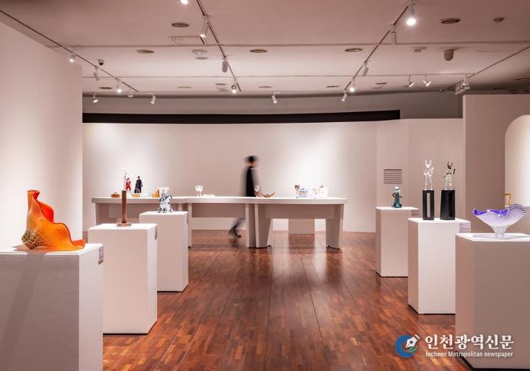 2025 경기도 공예주간 성과 기획전 ‘경계 이후, 공예의 층위’ 전시전경