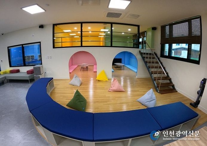 “머무는 것만으로도 괜찮아지는 공간” 좋은 어른, 좋은 이웃이 함께하는 청소년 카페의 모습