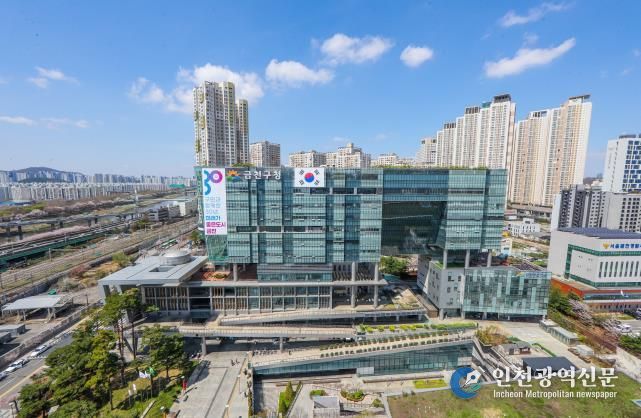 2025년 금빛학교 내 진학 관련 프로그램에서 학생들이 교육을 받고 있다