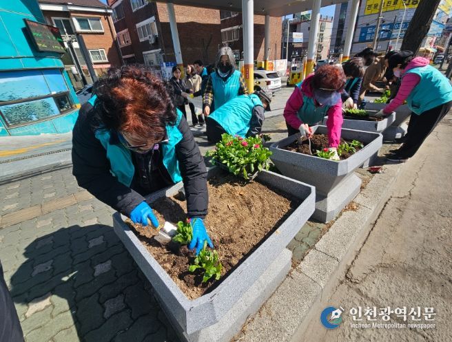 ‘봄철 도시녹화 사업’으로 도심 속 초록 생기 가득