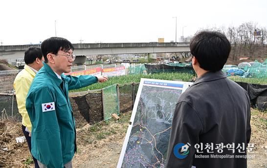 대구 동구청은 지난 30일, 하천·계곡 주변 불법 점용시설에 대한 점검과 관리를 위해 현장점검을 실시했다.