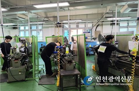 <폴리메카닉스 경기장면>