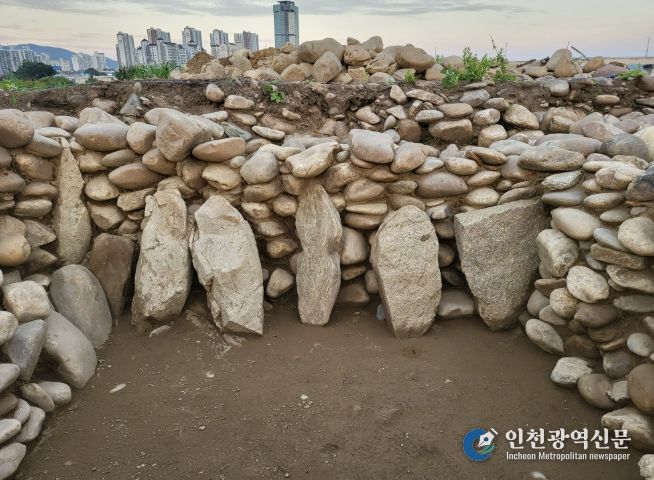 양평 양강섬 적석분구묘