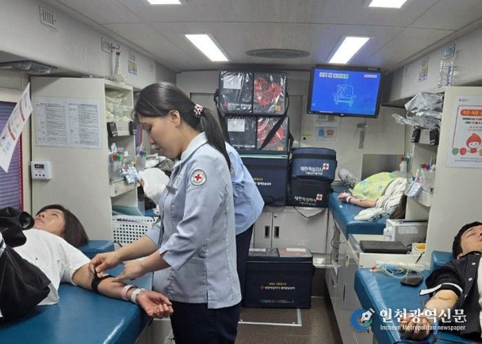 과천시, 시청에서 직원 참여 헌혈 행사 가져