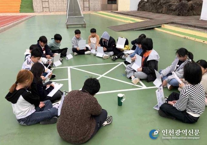 북클럽 ‘책친구 생각친구’ 프로그램