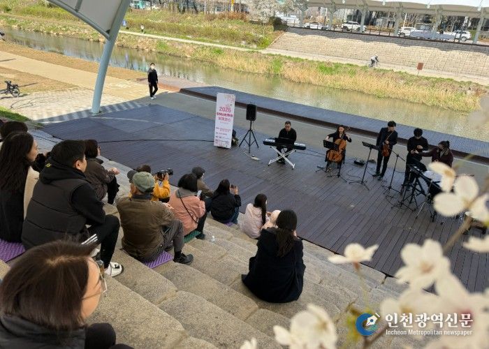 평택문화원, 봄을 담은 ‘평택시티투어 벚꽃코스’ 운영