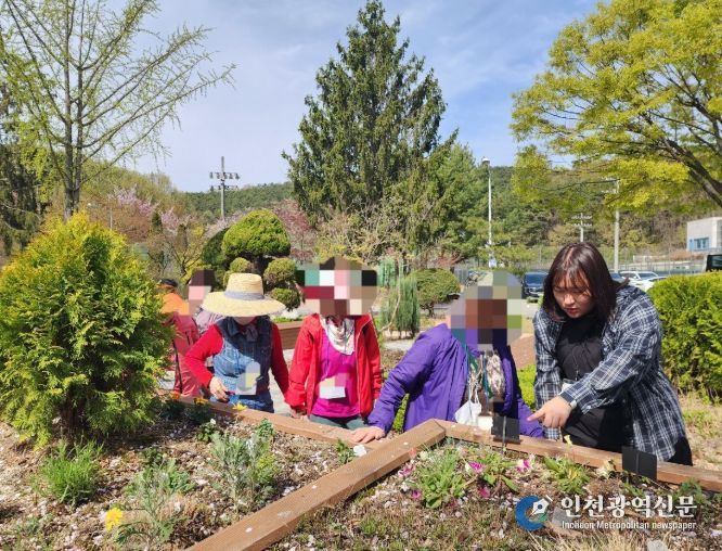 경증치매와 함께하는 ‘마음숲, 기억여행’ 운영